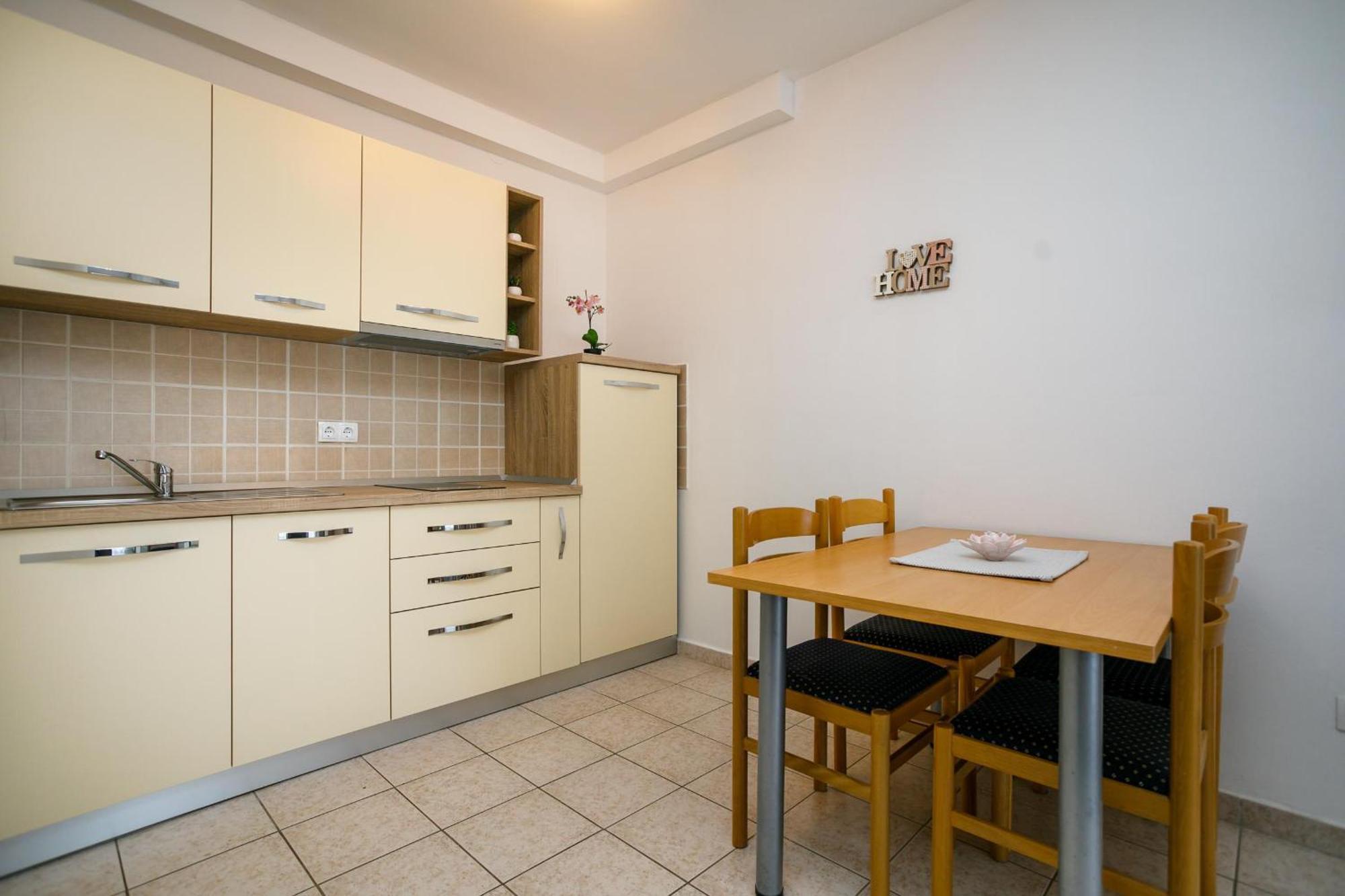 Apartment Pirun Baska  Exterior photo